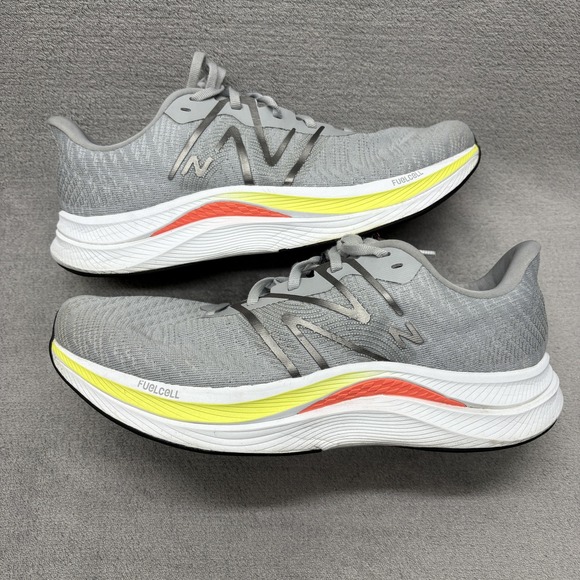 New Balance FuelCell Rebel v2 Shoes Mens Size 9.5 Gray Running Athletic Wide 2E - Picture 6 of 9